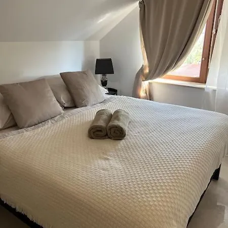 Luxury Marz Apartment