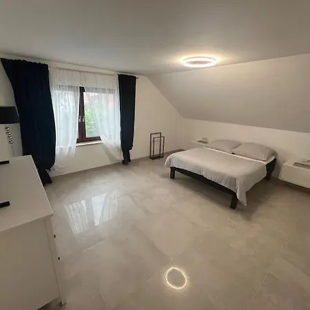 Luxury Marz Апартаменты