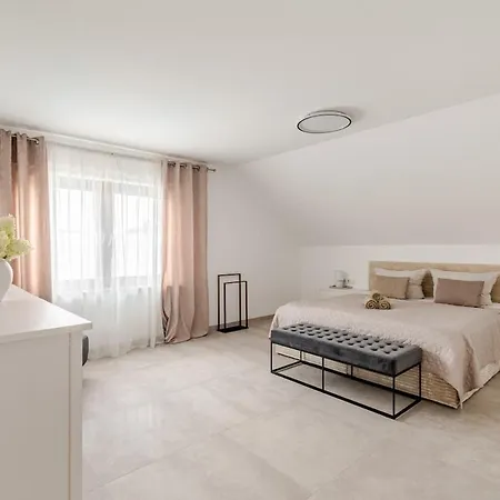 Luxury Marz * Schwanau